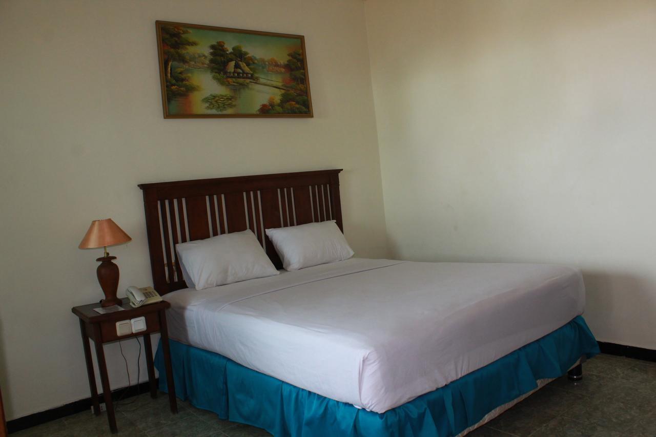 Mega Bintang Sweet Hotel Cepu Exterior photo